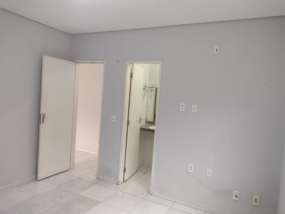 Imagem Casa com 3 Quartos à Venda,  em Vale Quem Tem - Teresina