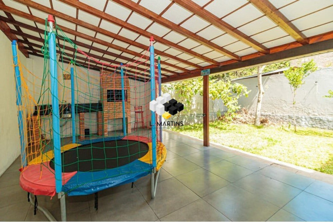 Imagem Casa com 3 Quartos à Venda, 170 m² em Passo Da Areia - Porto Alegre Imagem Casa com 3 Quartos à Venda, 170 m² em Passo Da Areia - Porto Alegre