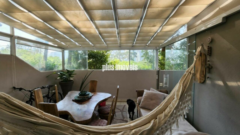 Apartamento com 3 Quartos para Alugar, 103 m² em Morumbi - São Paulo