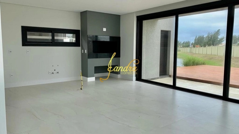 Imagem Casa de Condomínio com 4 Quartos à Venda, 270 m² em Remanso - Xangri-la