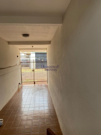 Imagem Sobrado com 3 Quartos à Venda, 266 m² em Conjunto Residencial Estrela Do Sul - Campo Grande