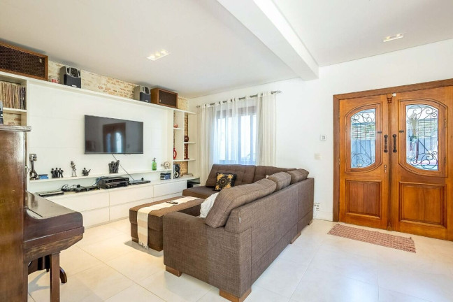 Imagem Casa com 3 Quartos à Venda, 372 m² em Indianópolis - São Paulo Imagem Casa com 3 Quartos à Venda, 372 m² em Indianópolis - São Paulo