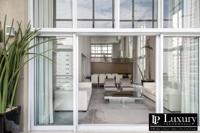 Imagem Apartamento com 4 Quartos à Venda, 346 m² em Moema - São Paulo Imagem Apartamento com 4 Quartos à Venda, 346 m² em Moema - São Paulo