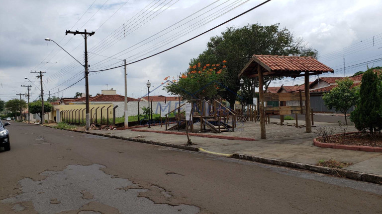 Imagem Terreno à Venda, 583 m² em Vila Pinheiro - Pirassununga Imagem Terreno à Venda, 583 m² em Vila Pinheiro - Pirassununga