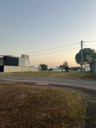 Imagem Terreno à Venda, em Lagoa Redonda - Fortaleza Imagem Terreno à Venda, em Lagoa Redonda - Fortaleza