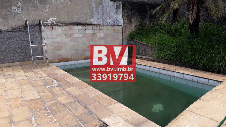 Imagem Casa com 4 Quartos à Venda, 190 m² em Penha Circular - Rio De Janeiro Imagem Casa com 4 Quartos à Venda, 190 m² em Penha Circular - Rio De Janeiro
