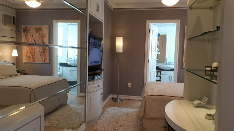 Imagem Cobertura com 3 Quartos à Venda, 204 m² em Centro - Florianópolis Imagem Cobertura com 3 Quartos à Venda, 204 m² em Centro - Florianópolis
