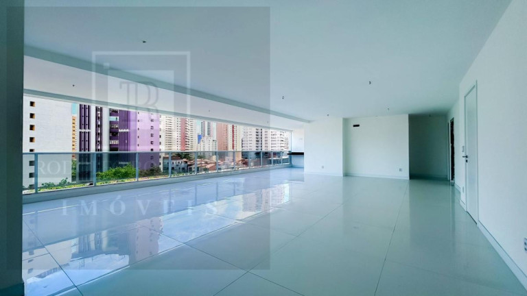 Imagem Apartamento com 5 Quartos à Venda, 271 m² Imagem Apartamento com 5 Quartos à Venda, 271 m²