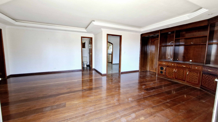Imagem Apartamento com 3 Quartos à Venda, 165 m² em água Fria - São Paulo