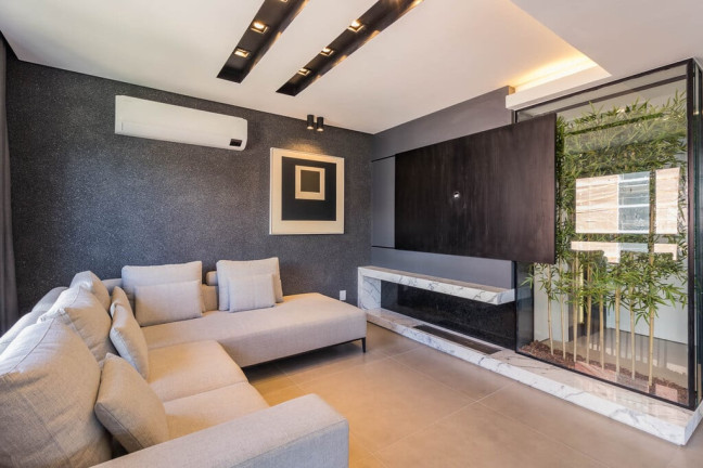 Imagem Imóvel com 3 Quartos à Venda, 158 m² em Petrópolis - Porto Alegre Imagem Imóvel com 3 Quartos à Venda, 158 m² em Petrópolis - Porto Alegre