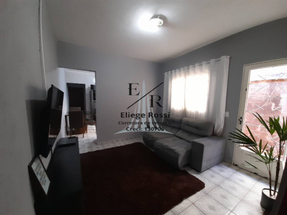 Casa com 2 Quartos à Venda,  em Itatiba