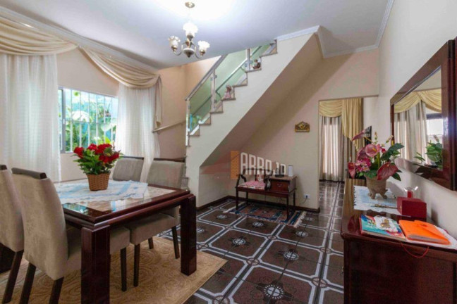 Imagem Sobrado com 3 Quartos à Venda, 198 m² em Vila Sílvia - São Paulo Imagem Sobrado com 3 Quartos à Venda, 198 m² em Vila Sílvia - São Paulo