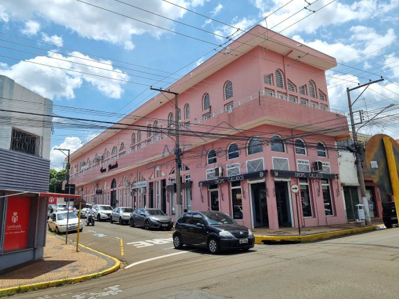 Imóvel Comercial à Venda, 39 m² em Centro Comercial Casa Rosada - Pirassununga