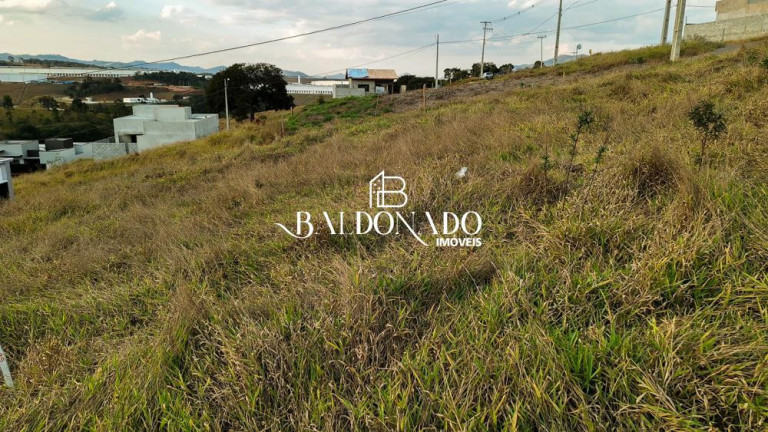 Imagem Terreno à Venda, 200 m² em Centro - Extrema Imagem Terreno à Venda, 200 m² em Centro - Extrema