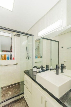 Imagem Apartamento com 2 Quartos à Venda, 96 m² em Rio Branco - Porto Alegre Imagem Apartamento com 2 Quartos à Venda, 96 m² em Rio Branco - Porto Alegre