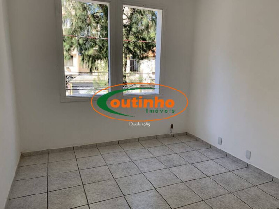 Imagem Casa com 5 Quartos à Venda, 200 m² em Tijuca - Rio De Janeiro Imagem Casa com 5 Quartos à Venda, 200 m² em Tijuca - Rio De Janeiro