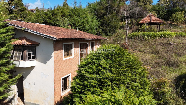 Imagem Casa com 1 Quarto à Venda, 120 m² em Região Do Alto Da Vila Inglesa - Campos Do Jordão Imagem Casa com 1 Quarto à Venda, 120 m² em Região Do Alto Da Vila Inglesa - Campos Do Jordão