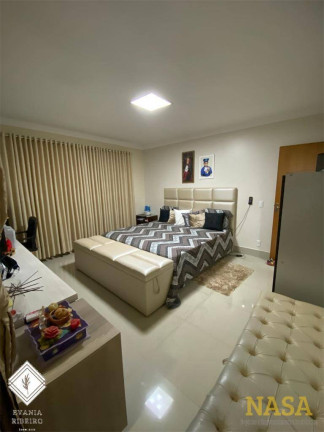Imagem Casa com 5 Quartos à Venda, 440 m² em Cond Residencial Florais Dos Lagos - Cuiabá