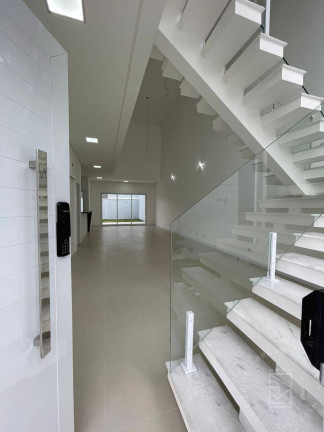 Imagem Casa com 3 Quartos à Venda, 250 m² em Loteamento Villa Branca - Jacareí Imagem Casa com 3 Quartos à Venda, 250 m² em Loteamento Villa Branca - Jacareí