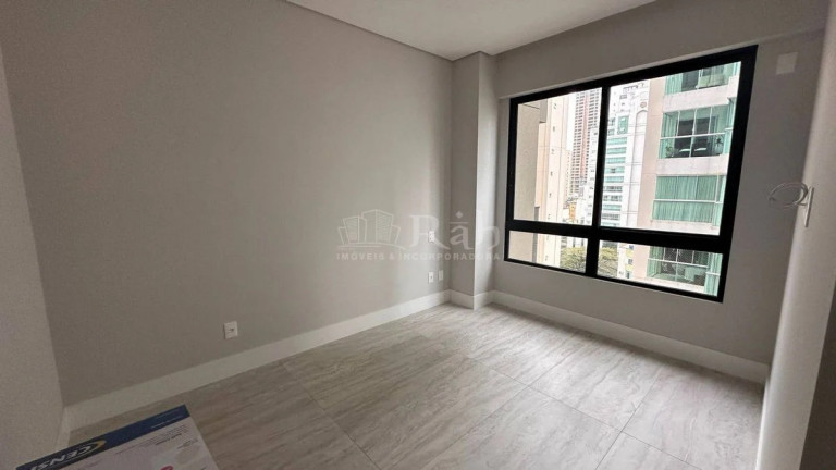 Imagem Apartamento com 4 Quartos à Venda, 146 m² em Pioneiros - Balneário Camboriú Imagem Apartamento com 4 Quartos à Venda, 146 m² em Pioneiros - Balneário Camboriú