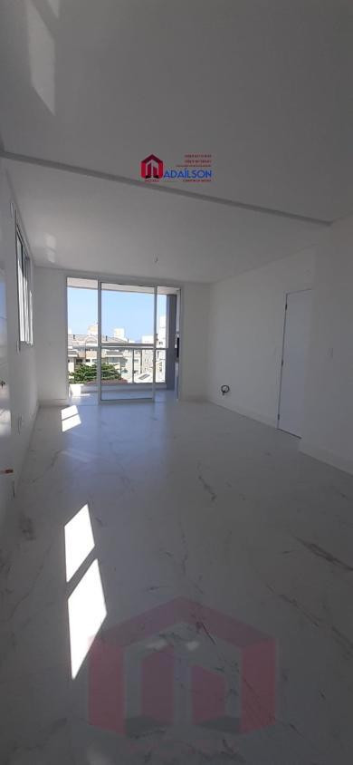 Imagem Imóvel com 3 Quartos à Venda, 102 m²