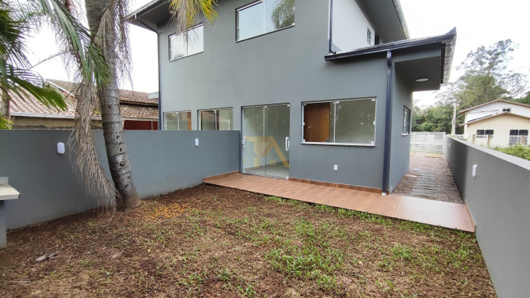 Imagem Imóvel com 2 Quartos à Venda, em Araçatuba - Imbituba Imagem Imóvel com 2 Quartos à Venda, em Araçatuba - Imbituba