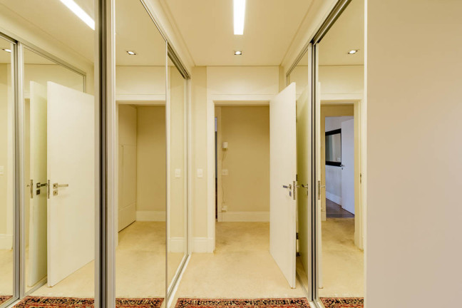 Imagem Apartamento com 4 Quartos à Venda, 262 m² em Real Parque - São Paulo