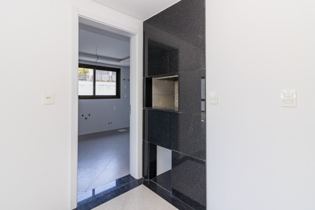 Imagem Imóvel com 3 Quartos à Venda, em Petrópolis - Porto Alegre Imagem Imóvel com 3 Quartos à Venda, em Petrópolis - Porto Alegre