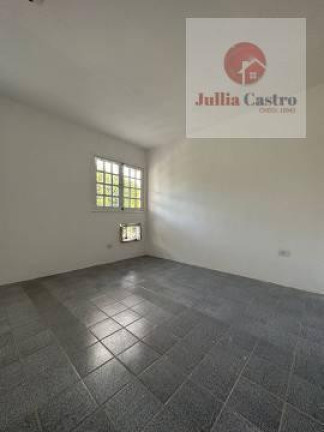 Imagem Casa de Condomínio com 2 Quartos à Venda, 95 m²
