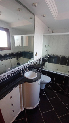 Imagem Apartamento com 3 Quartos à Venda, 191 m² em Centro - Pelotas Imagem Apartamento com 3 Quartos à Venda, 191 m² em Centro - Pelotas