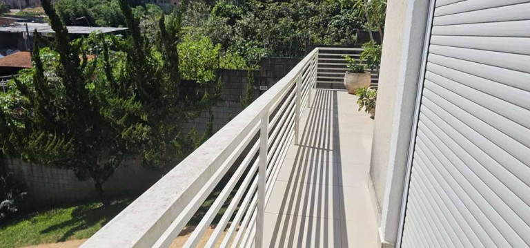 Imagem Casa com 3 Quartos à Venda, em Chácara Vale Do Rio Cotia - Carapicuíba Imagem Casa com 3 Quartos à Venda, em Chácara Vale Do Rio Cotia - Carapicuíba