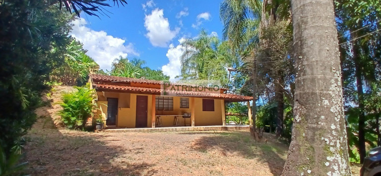 Imóvel com 2 Quartos à Venda, 120 m² em Centro - Pedreira