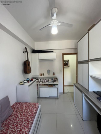Imagem Imóvel com 3 Quartos à Venda, 70 m² em Imbuí - Salvador Imagem Imóvel com 3 Quartos à Venda, 70 m² em Imbuí - Salvador
