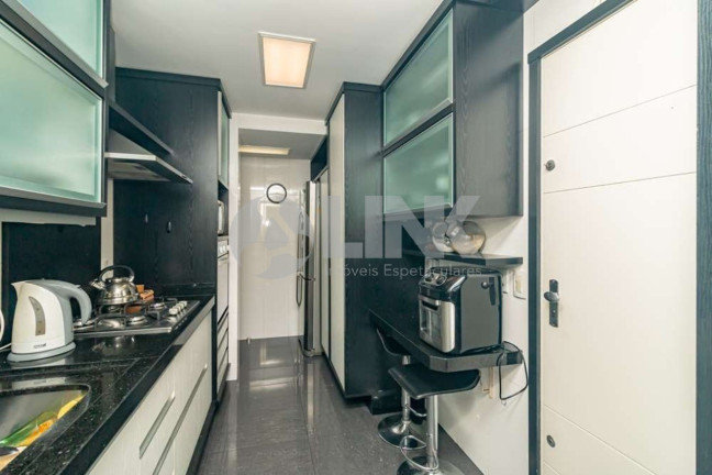 Imagem Apartamento com 3 Quartos à Venda, 113 m² em Petropolis - Porto Alegre