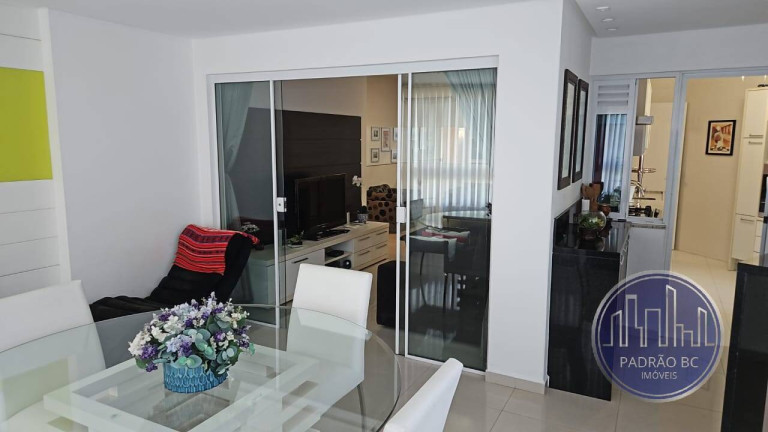 Imagem Apartamento com 3 Quartos à Venda, 100 m² em Centro - Balneário Camboriú Imagem Apartamento com 3 Quartos à Venda, 100 m² em Centro - Balneário Camboriú