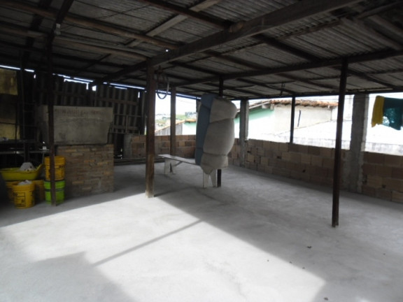 Imagem Casa com 2 Quartos à Venda, 600 m² em Jd. Pitoresco - Jacareí