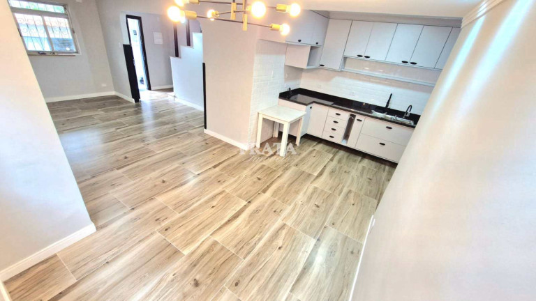 Imagem Casa com 2 Quartos à Venda, 150 m² em Centro - São Vicente Imagem Casa com 2 Quartos à Venda, 150 m² em Centro - São Vicente