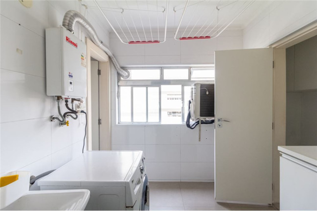 Imagem Apartamento com 2 Quartos à Venda, 129 m² em Moema - São Paulo Imagem Apartamento com 2 Quartos à Venda, 129 m² em Moema - São Paulo