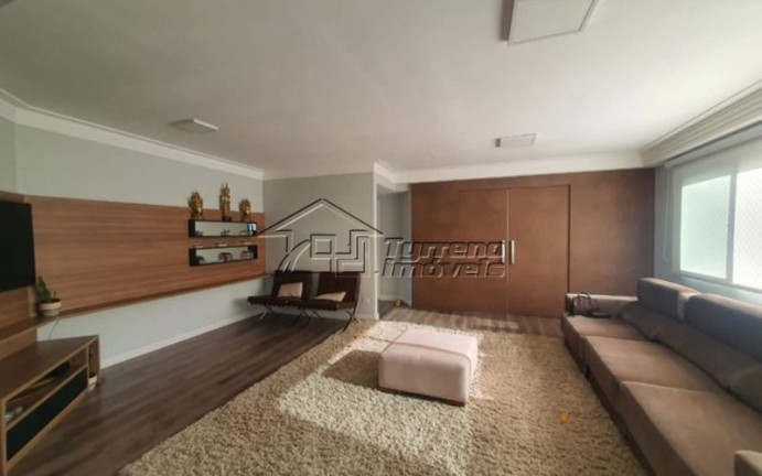 Apartamento com 3 Quartos para Alugar, 210 m² em Vila Ema - São José Dos Campos