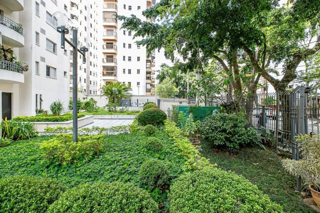 Apartamento com 2 Quartos à Venda, 98 m² em Moema - São Paulo