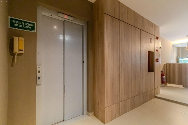Imagem Apartamento com 2 Quartos à Venda, 68 m² em Copacabana - Rio De Janeiro