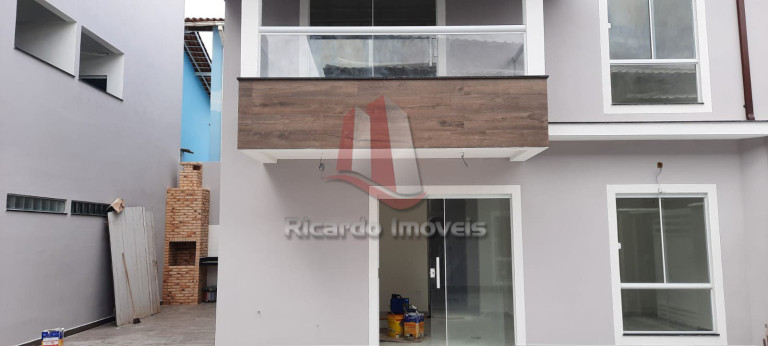 Casa de Condomínio com 3 Quartos à Venda, 100 m² em Peró - Cabo Frio