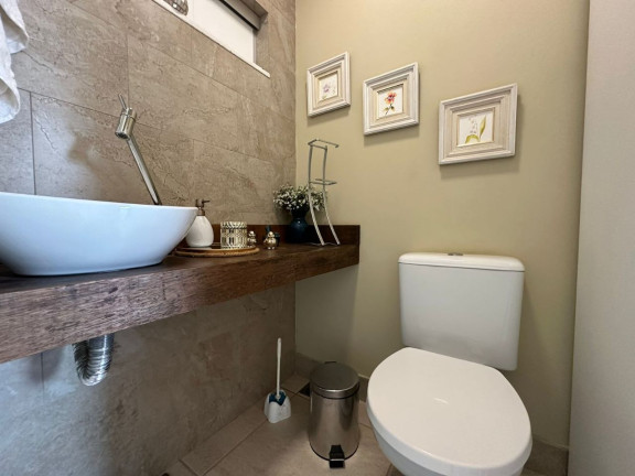 Imagem Casa com 4 Quartos à Venda, 372 m² em Cabral - Contagem Imagem Casa com 4 Quartos à Venda, 372 m² em Cabral - Contagem