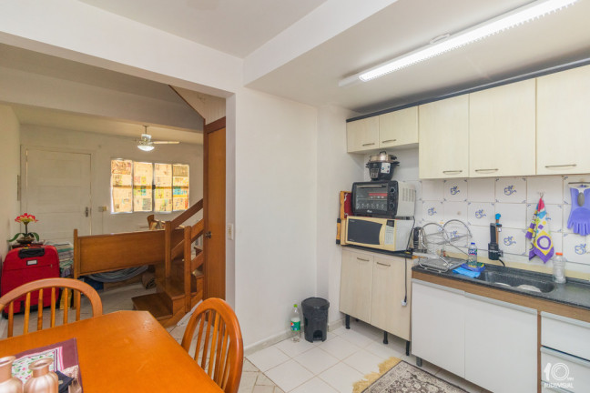 Imagem Casa de Condomínio com 2 Quartos à Venda, 79 m² em Humaitá - Porto Alegre