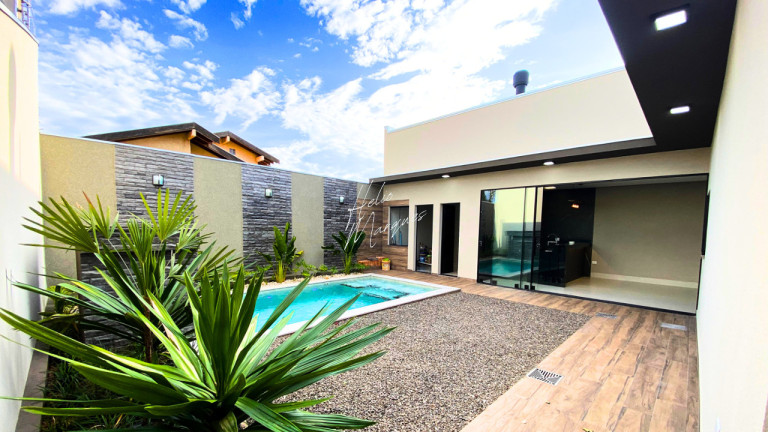 Imagem Casa com 4 Quartos à Venda, 200 m² em Carandá Bosque - Campo Grande Imagem Casa com 4 Quartos à Venda, 200 m² em Carandá Bosque - Campo Grande