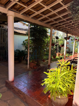 Imagem Casa com 3 Quartos à Venda, 429 m² em Setor Coimbra - Goiânia