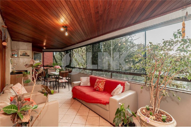 Apartamento com 3 Quartos à Venda, 199 m² em Petrópolis - Porto Alegre