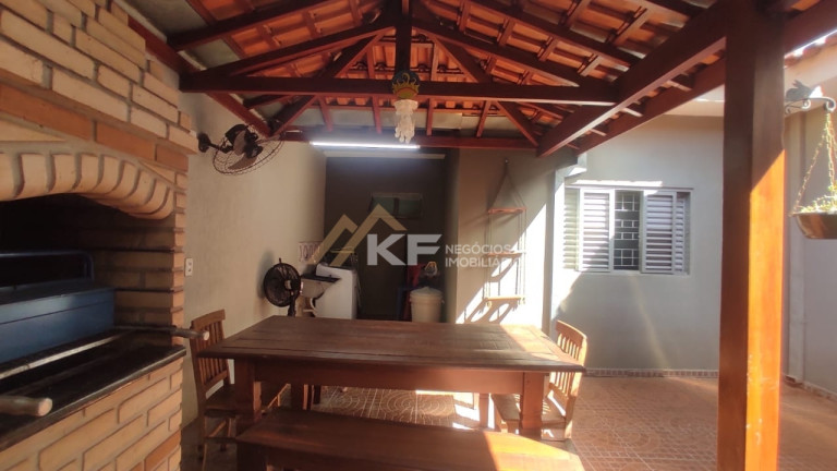 Imagem Casa com 3 Quartos à Venda, 230 m² em Planalto Verde - Ribeirão Preto