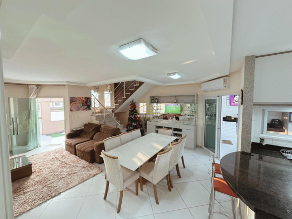 Imagem Casa com 3 Quartos à Venda, 250 m² em Colina De Laranjeiras - Serra Imagem Casa com 3 Quartos à Venda, 250 m² em Colina De Laranjeiras - Serra
