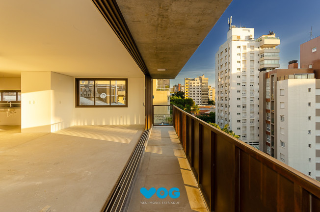 Imagem Imóvel com 3 Quartos à Venda, 184 m² em Rio Branco - Porto Alegre Imagem Imóvel com 3 Quartos à Venda, 184 m² em Rio Branco - Porto Alegre